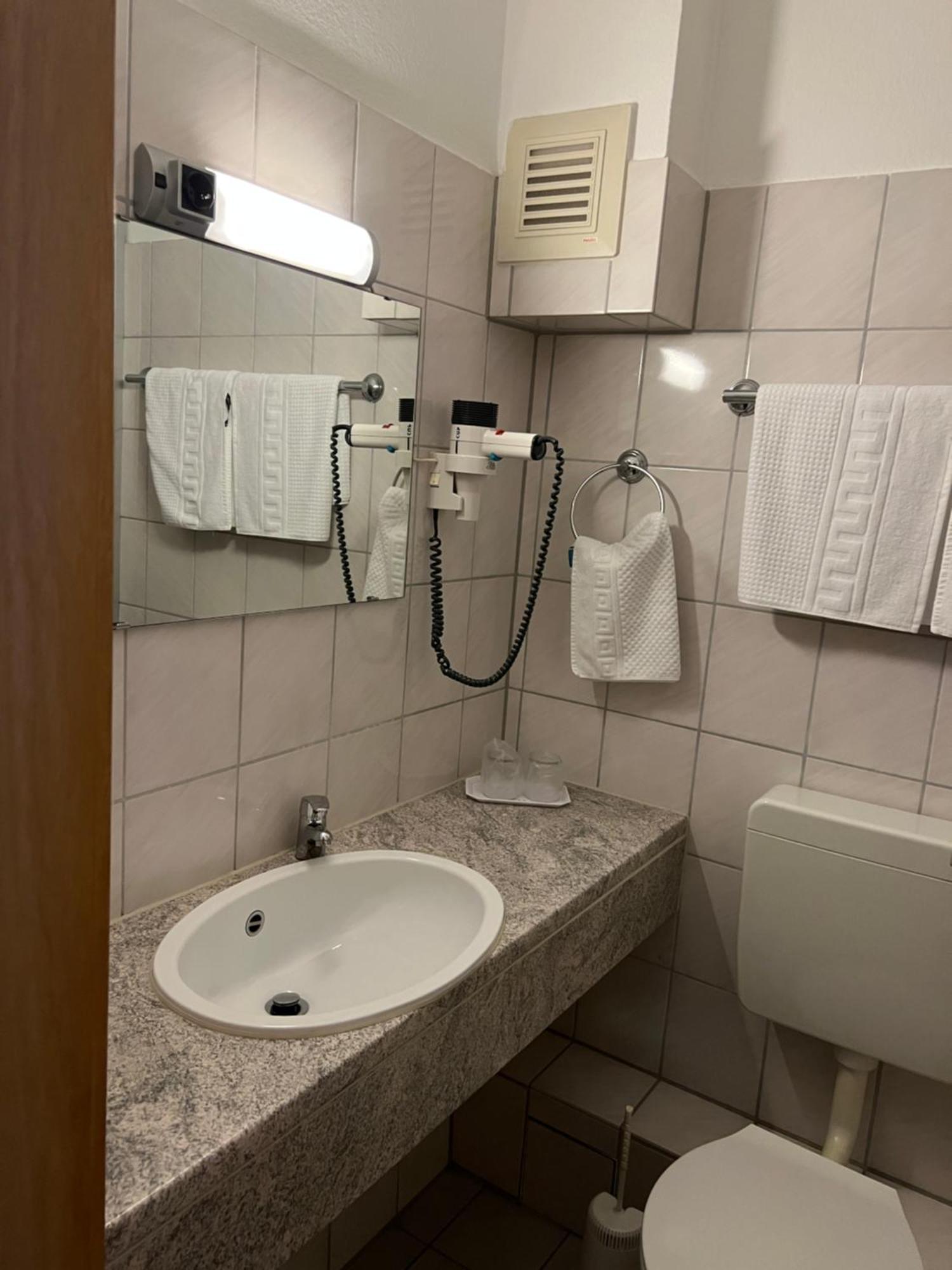 Niebuhrs Hotel Фридрихсдорф Номер фото